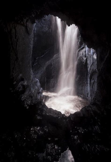 15............waterfall at Robbers Cave State Park OKLAHOMA USA ...