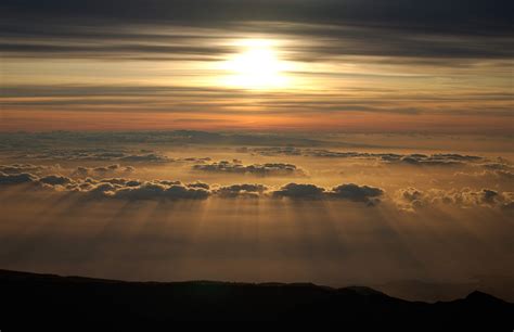 Climbing el Teide in Tenerife - Spains highest peak — Nine Coliving