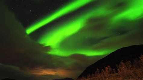 Aurora Borealis Timelapse - YouTube