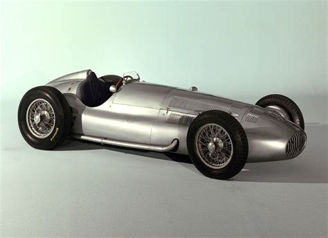 1939 Mercedes-Benz W154 | Review | SuperCars.net