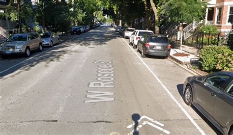 Chicagoans Rally to Preserve Viral 'Rat Hole' Landmark in Roscoe