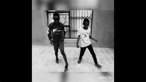 Retha rsa (Iyaphindwa dance challenge) - YouTube