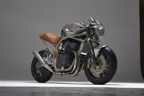 Suzuki GSF 1200 Bandit Turns Custom Cafe Racer, Displays Ducati Elements - autoevolution