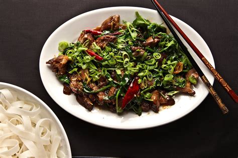 Chinese Duck, Cooked Slow, Then Fast - City Kitchen - The New York Times