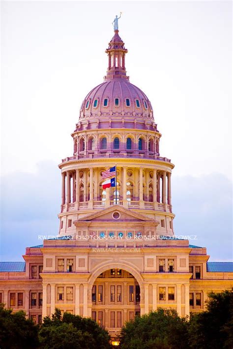 STATE CAPITOL BUILDING AUSTIN TEXAS EVENING | Large framed prints, Canvas photo prints, Capitol ...