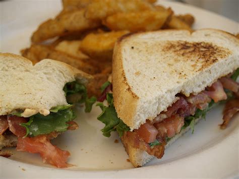 How to Make the Perfect BLT Sandwich – How to Cook Hero