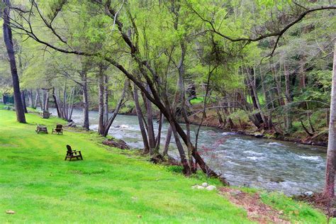 BIG SUR RIVER INN CA. RIVER INN CA - ADOBE INN TAOS