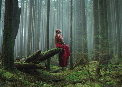 In Silence She Waits by Lizzy Gadd on 500px | Fantasy photography ...