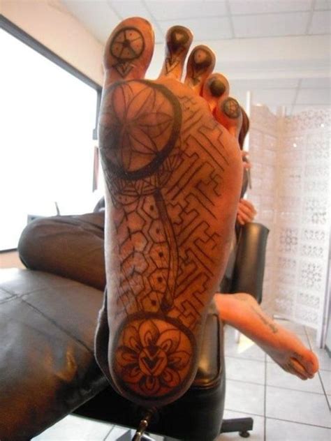 Awesome Foot And Flip Flop Tattoo Designs | Foot tattoos, Tattoo ...