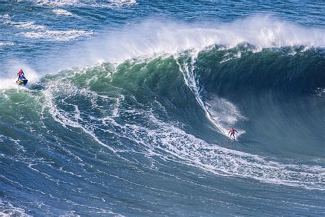 Best Of 2021 Nazare Big Wave Surfing Competition (Waves and Wipeouts)