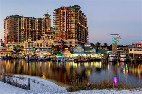 10 Best Things to Do After Dinner in Destin - Where to Go in Destin At Night - Go Guides