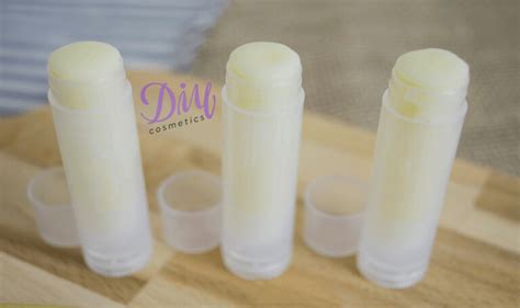 Homemade Shea Butter Lip Balm Recipe | DIY Cosmetics