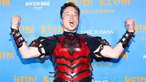 Elon Musk’s Samurai Halloween Costume 2022: Photos Of The Look – Hollywood Life