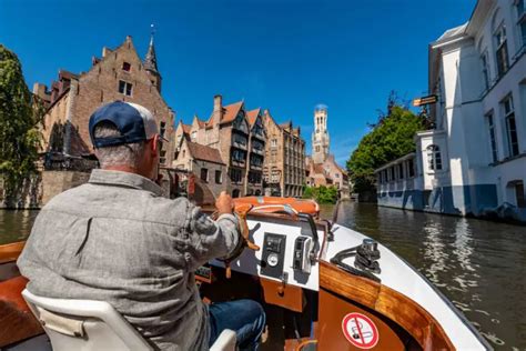 Bruges Canal Tour: Complete Travel Guide in 2024 - Tricks and Trips