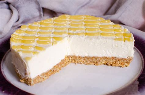 Lemon Curd Cheesecake - A Quick and Easy No Bake Dessert