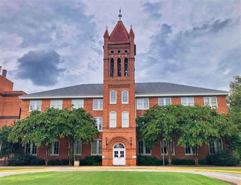 Lander University – Greenwood Hall – Explore South Carolina