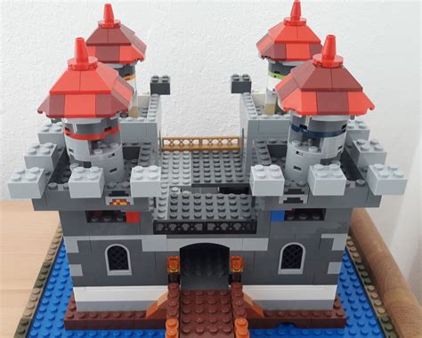 LEGO MOC The Haunted Castle by Brixelfix | Rebrickable - Build with LEGO