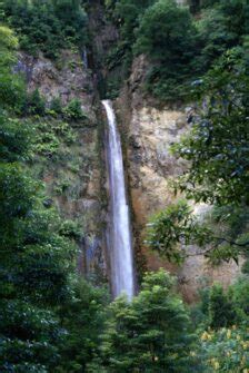 10 Best São Miguel waterfalls you have to see - Wapiti Travel