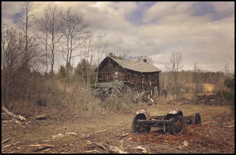 Abandoned Farmhouse in Northeast Pennsylvania, U.S.A. : r/AbandonedPorn