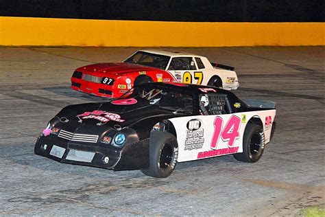 GALLERY: Action from Anderson Motor Speedway - Hot Rod Network