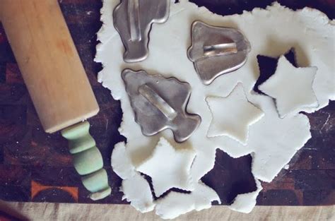 My new FAVORITE homemade clay/play dough! Made with baking soda, it is ...