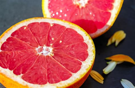 The amazing health benefits of grapefruit – Uncle Matt's Organic