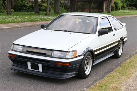 Toyota Corolla Levin Ae86