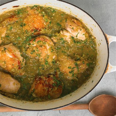 Tomatillo Chicken Recipe | Recipe | Tomatillo chicken, Tomatillo, Spicy recipes