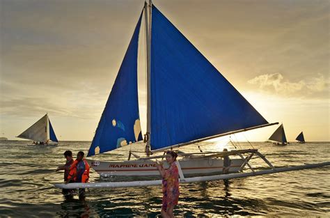 Sunset Paraw Sailing Boracay - hatchelmoms