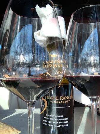 3 Horse Ranch Vineyards - Products - wine tasting experience