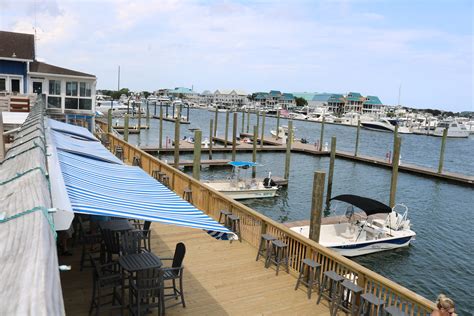 Restaurants going with dock-and-dine, despite demand for boating slips - Lumina News