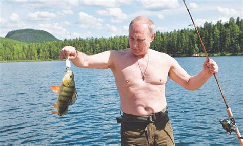 Putin goes fishing in Siberia mountains - Newspaper - DAWN.COM