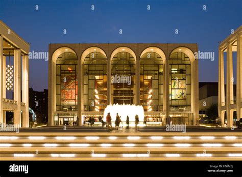 Metropolitan Opera House at Lincoln Center for the Performing Arts ...