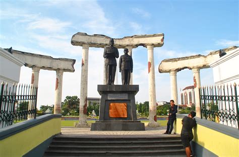 Soekarno-Hatta | Proclamation of Independence monument, Tugu… | Flickr