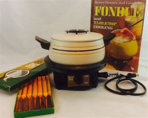 Retro Electric Fondue Set With Pot Forks and Books - Etsy