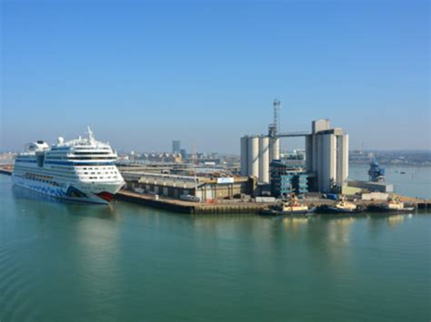 A 101 On Dubai Cruise Terminal | Pioneer Port In The Shipping Industry ...