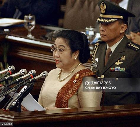 68 President Megawati And Vice President Hamzah Haz Stock Photos, High-Res Pictures, and Images ...