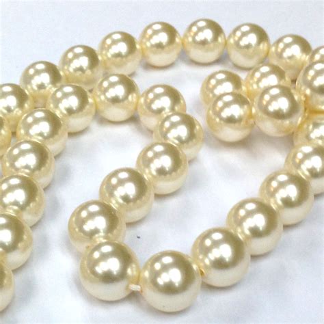 100 Swarovski 5810 Crystal Pearls Round Beads 4mm - 30 colors | eBay