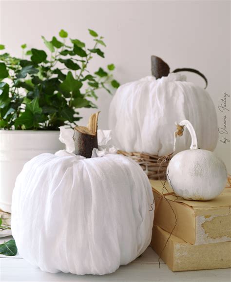 DIY No-sew fabric pumpkins | Ready in 5 minutes!