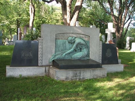 Dag Trygsland Hoelseth: Notre-Dame-des-Neiges Cemetery, Montreal, Canada