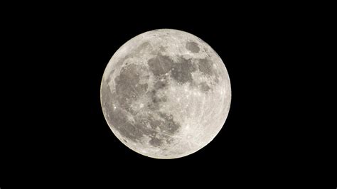 Lunar Photography: How to Photograph the Moon - 42West