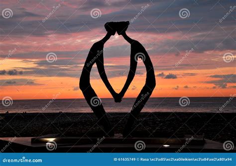 Sculpture in love editorial stock image. Image of sculptures - 61635749