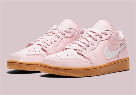 Air Jordan 1 Low WMNS Arctic Pink Gum Light Brown DC0774-601 ...