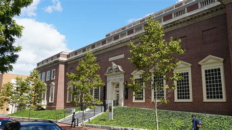 Harvard Art Museums To Reopen in September, Pilot ‘Free Sunday’ Initiative | News | The Harvard ...