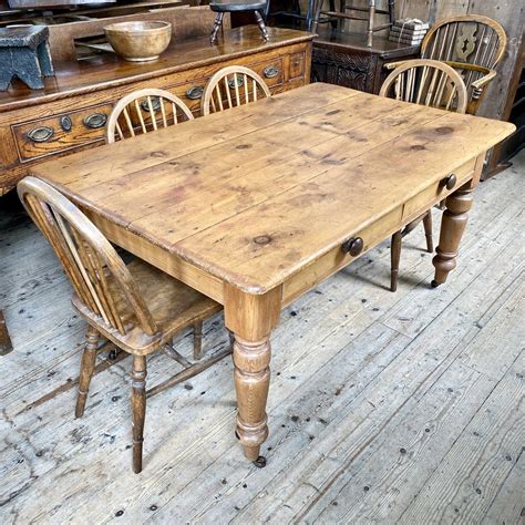 Pine Farmhouse Kitchen Table - Image to u