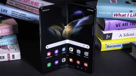 Samsung Galaxy Z Fold 4 review: The functional foldable is a tablet-killer | Mashable