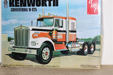 Kenworth W925 Conventional Semi Tractor -- Plastic Model Truck Kit -- 1/25 Scale -- #1021 ...