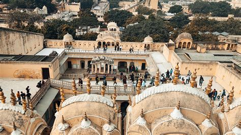 Hawa Mahal from inside. : r/pics