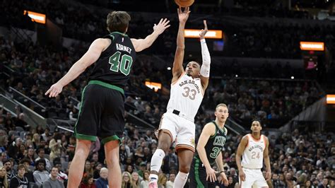 NBA-leading Celtics beats Spurs 134-101 for 6th straight victory | AP News