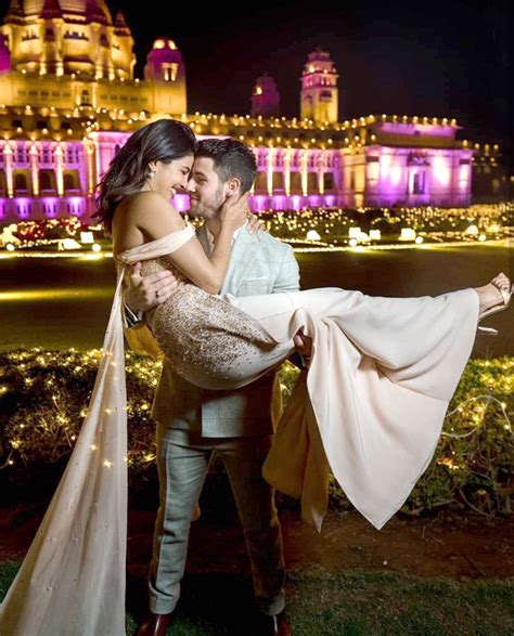 Priyanka Chopra is swept off her feet by hubby Nick Jonas in this ...